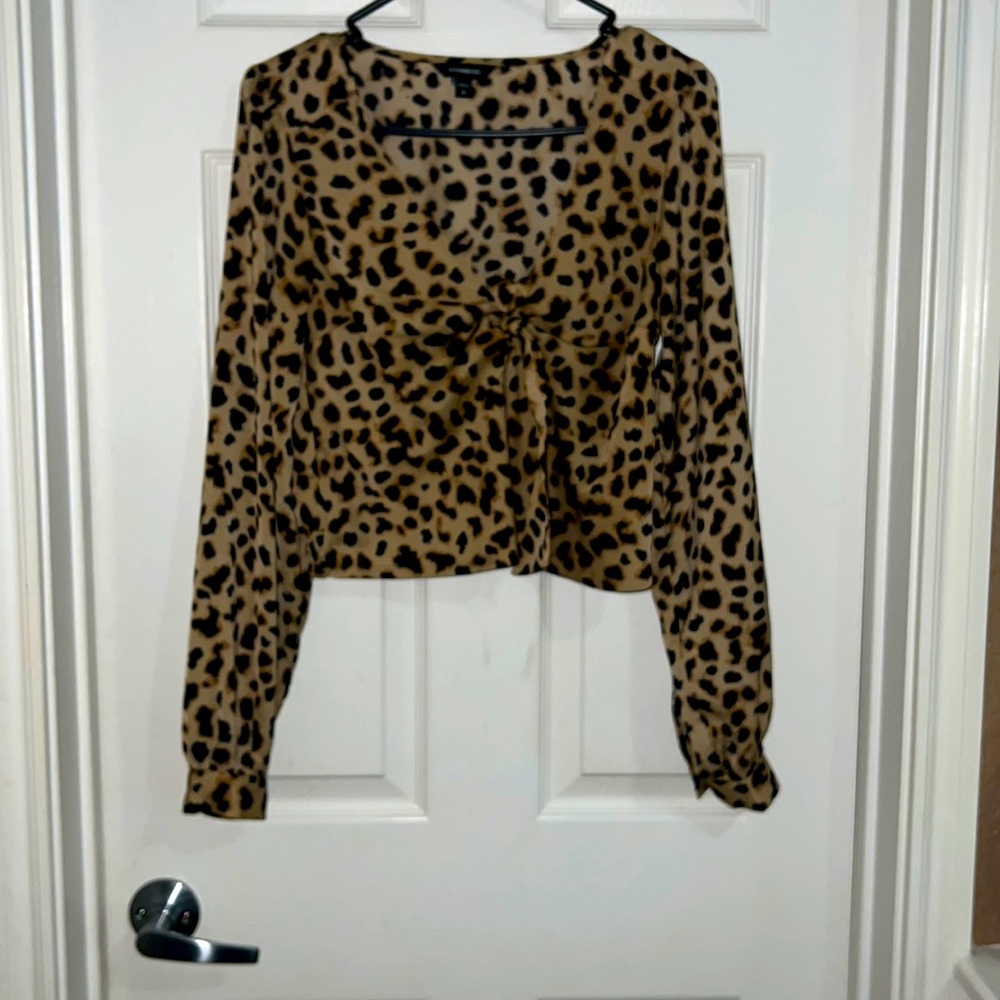 Express size small leopard print top